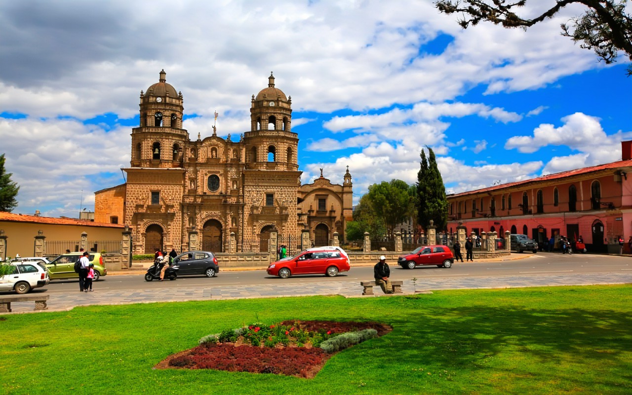 ▻ City Tour en 【 Cajamarca 】 Conozca a la Flor del Cumbe 🚋🏔️